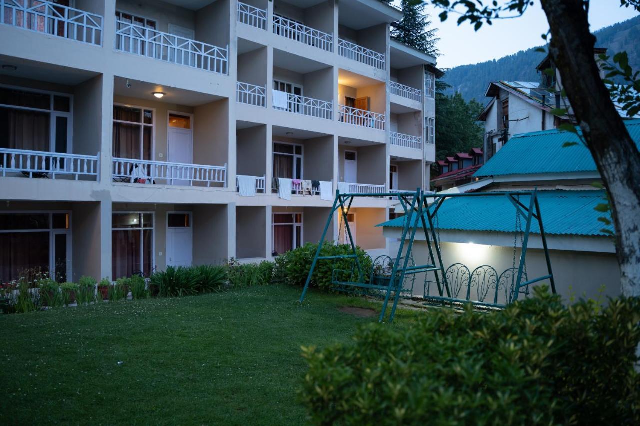Hotel The Conifer Manāli Exteriér fotografie
