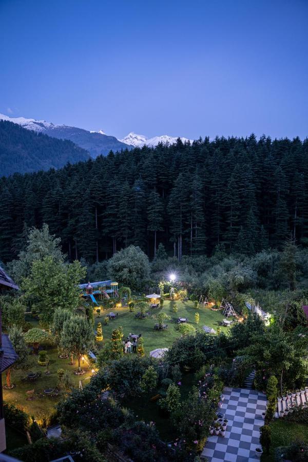Hotel The Conifer Manāli Exteriér fotografie